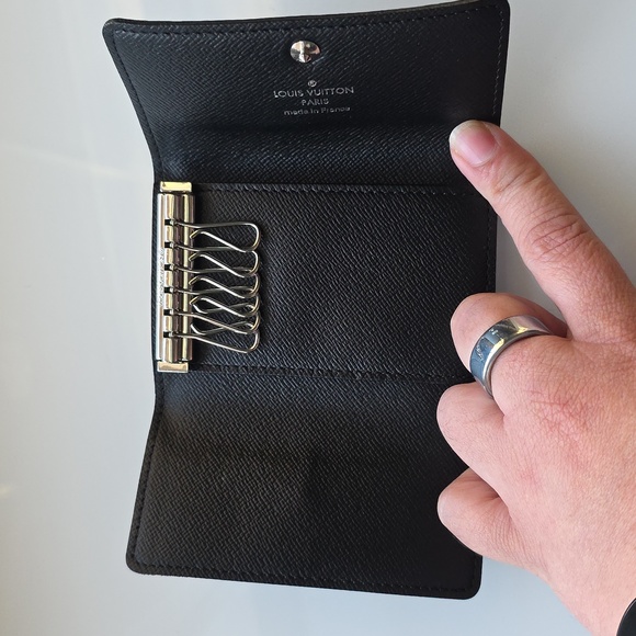 Authentic Louis Vuitton  6 Key Case Damier Graphite - Picture 8 of 9